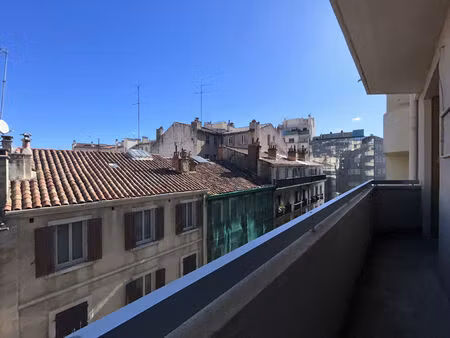 vente appartement 3 pièces 65m2 toulon 83000 - 119000 € - surface privée