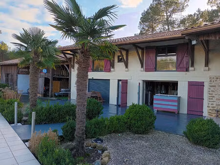 maison avec cachet à salles