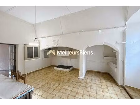 sud ardèche les vans : maison de caractère avec dépendance   terrain 1113 m2