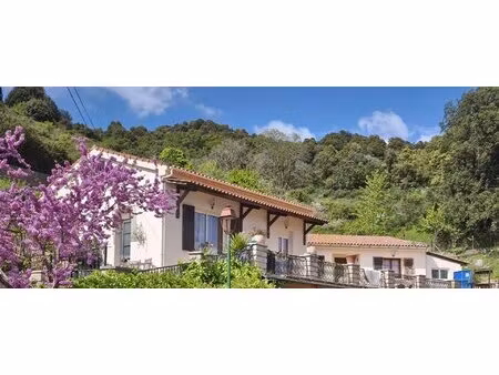 maison t3 + dependances - spa - exclusivite