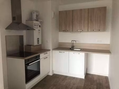 location appartement 2 pièces à hennebont (56700) : à louer 2 pièces / 41m² hennebont