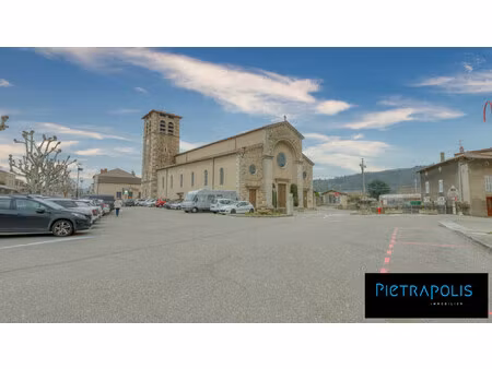 rare à ampuis hypercentre