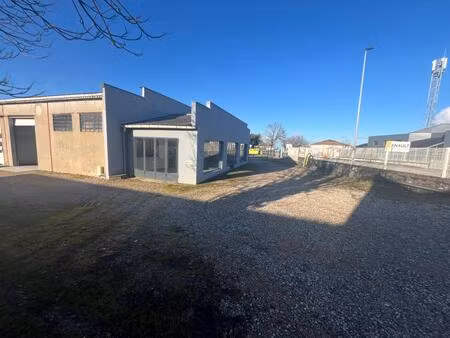 location commerce 178 m² à charvieu-chavagneux (38230)