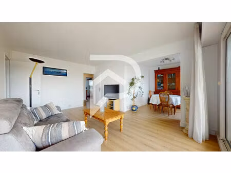 a vendre - appartement marly-le-roi 5 pièces de 88 m2 - parking en sous-sol  2 balcons  as