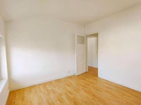 location appartement t1 à rezé (44400) : à louer t1 / 31m² rezé