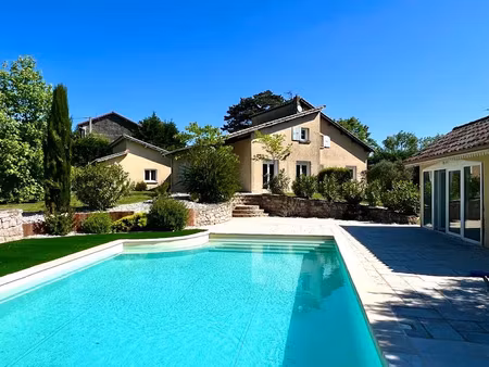vente maison 8 pièces 217 m² à jardin (38200)  575 000 €
