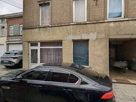 maison 2 façades à rénover!!