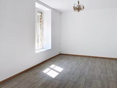 location appartement 1 pièce 31 m² à reims (51100)