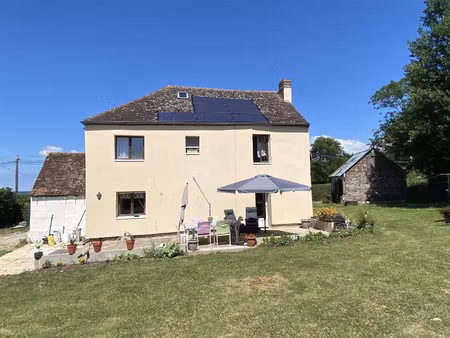 maison à vendre proche de vimoutiers  en campagne  dans un e