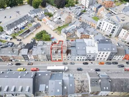 ensemble de deux maisons au cœur de bastogne