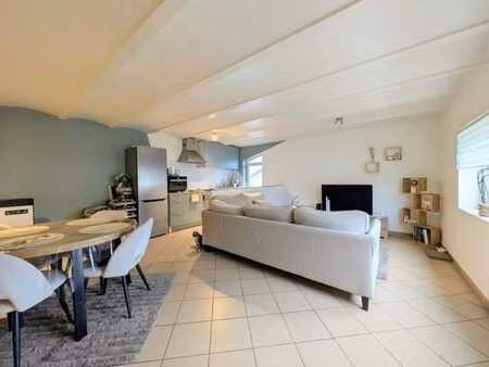 appartement à louer à velaine-sur-sambre