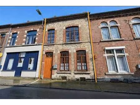 charmante maison d'habitation à rénover à leffe