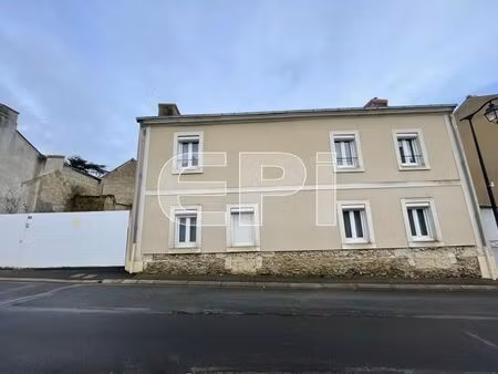 vente maison 6 pièces 166 m² lys-haut-layon (49310)