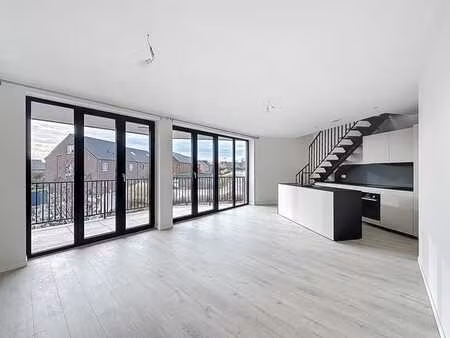 magnifique duplex 3 chambres avec garage et terrasse