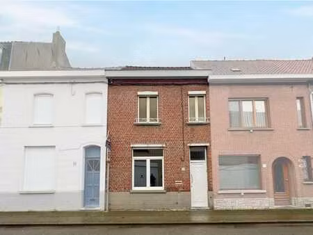 maison dans une rue calme avec jardin ! ideal 1er achat !