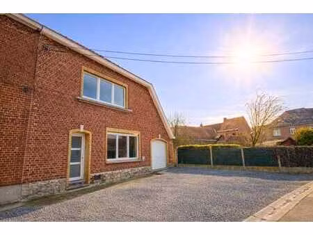 belle maison 2 chambres à templeuve avec jardin et garage !