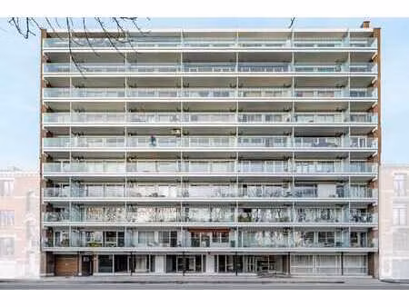 studio a renover avec vue sur l'ourthe et parking couvert