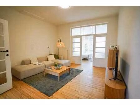 appartement renove au 2eme étage – forest