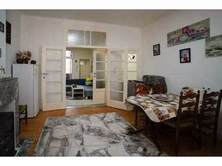 charmant appartement au 1er – forest