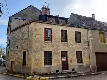 maison de bourg 5 pièces à tannay centre
