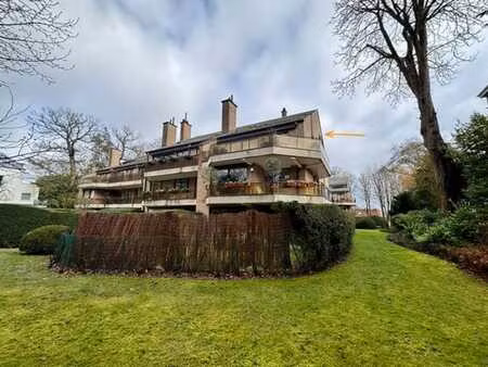 - wtb - superbe appt 2 ch + terrasse 35m² + garage + cave