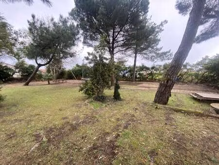vente terrain aux sables-d'olonne (85100) : à vendre / 660m² les sables-d'olonne