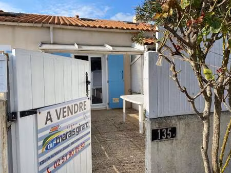 vente maison à bretignolles-sur-mer (85470) : à vendre / 28m² bretignolles-sur-mer
