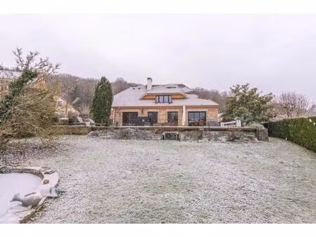 maison de 8 pièces de 205 m² à saint-rémy-lès-chevreuse