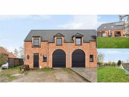 maison à vendre à rue cadu 25a celles (rbv28672)