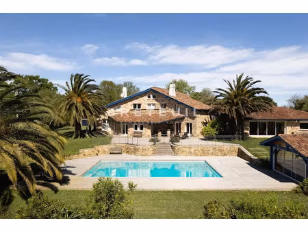 vente maison 10 pièces 470 m² à urrugne (64122)  2 630 000 €