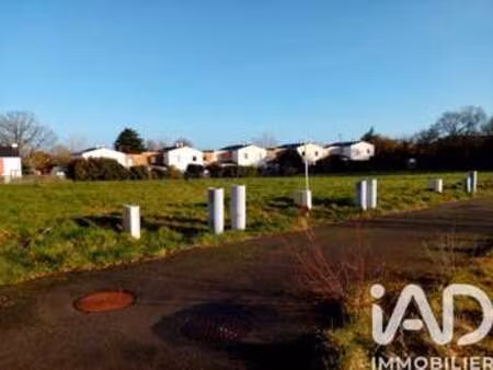 vente terrain à couëron (44220) : à vendre / 585m² couëron