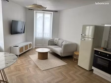 appartement t3 meublé – 52 m² – centre-ville – vendu loué
