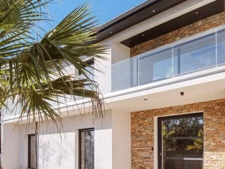 villa contemporaine 4chb