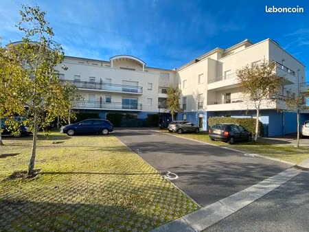 lot de 5 places de parking