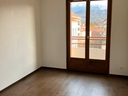 appartement 49 m2 voiron centre