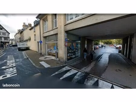 garage souterrain hyper centre bayeux / box fermé sécurisé