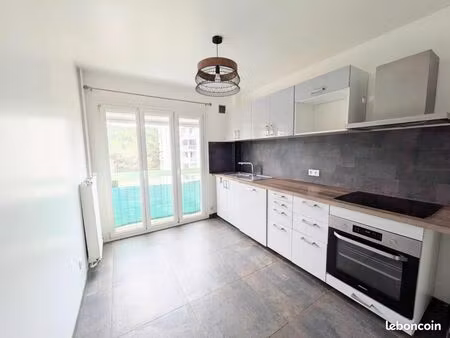 appartement 3 pièces 64 m²