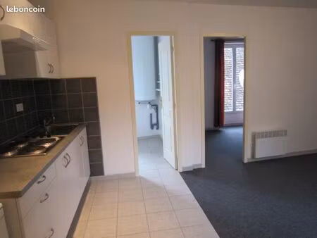 apt rénové  t2  centre sarlat 