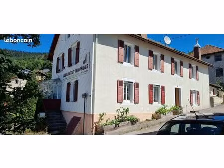 a louer à ventron (hautes-vosges) – centre village - u2028appartement f1 – au rdc – 365