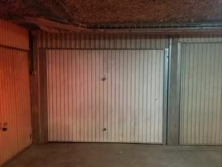 garage/box