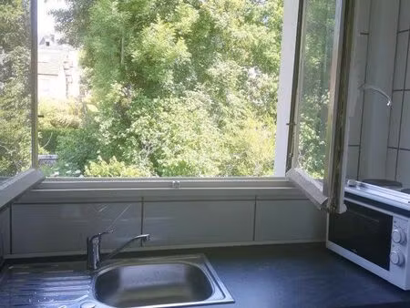 lumineux t2 meublé au calme sans vis à vis