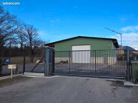 bâtiment dépôt artisanal