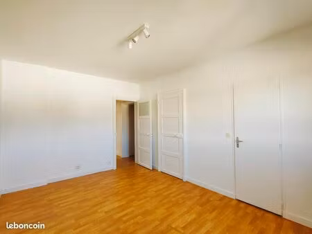 appartement 2 pièces 57 m²
