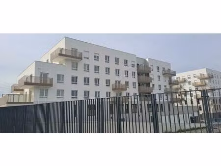 4p 81.06 m² rue des pierrettes magnanville