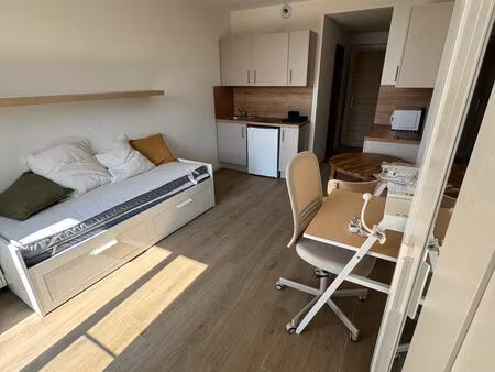 location appartement 1 pièce 25 m² à nice (06200)