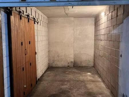 garage parking à louer paris