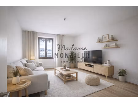 t2 rénové - centre ville