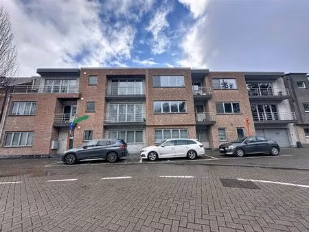 appartement te huur in brasschaat met 3 slaapkamers