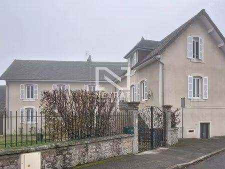 grande maison à etang sur arroux !