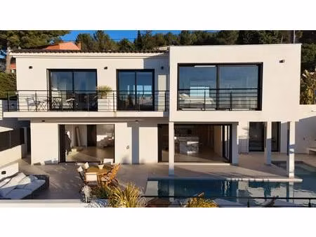 très belle maison d’architecte – secteur prisé du logis neuf